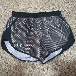 Under armor shorts, good condition not worn
